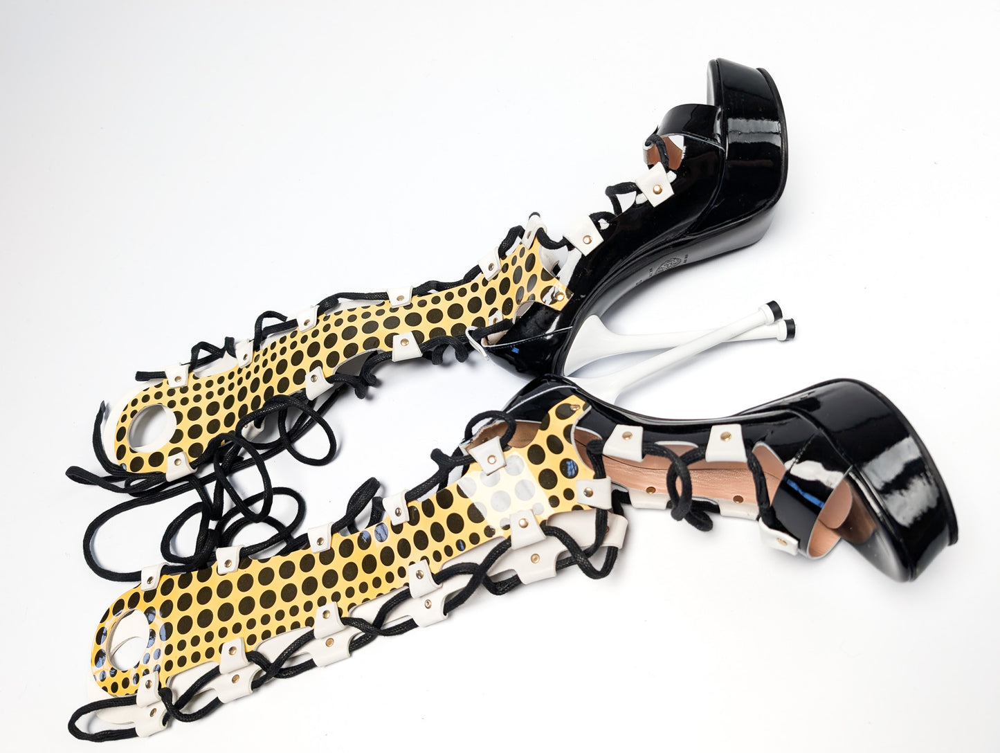 Versace S/S 2010 Open Toe Link Sandals - EU37|4UK|6US