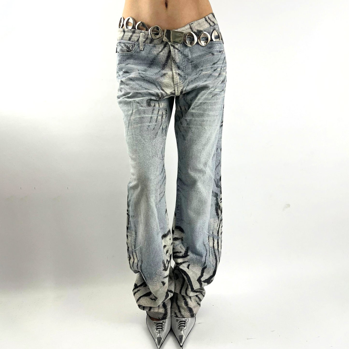 Roberto Cavalli washed jeans pants with tiger print - M/L