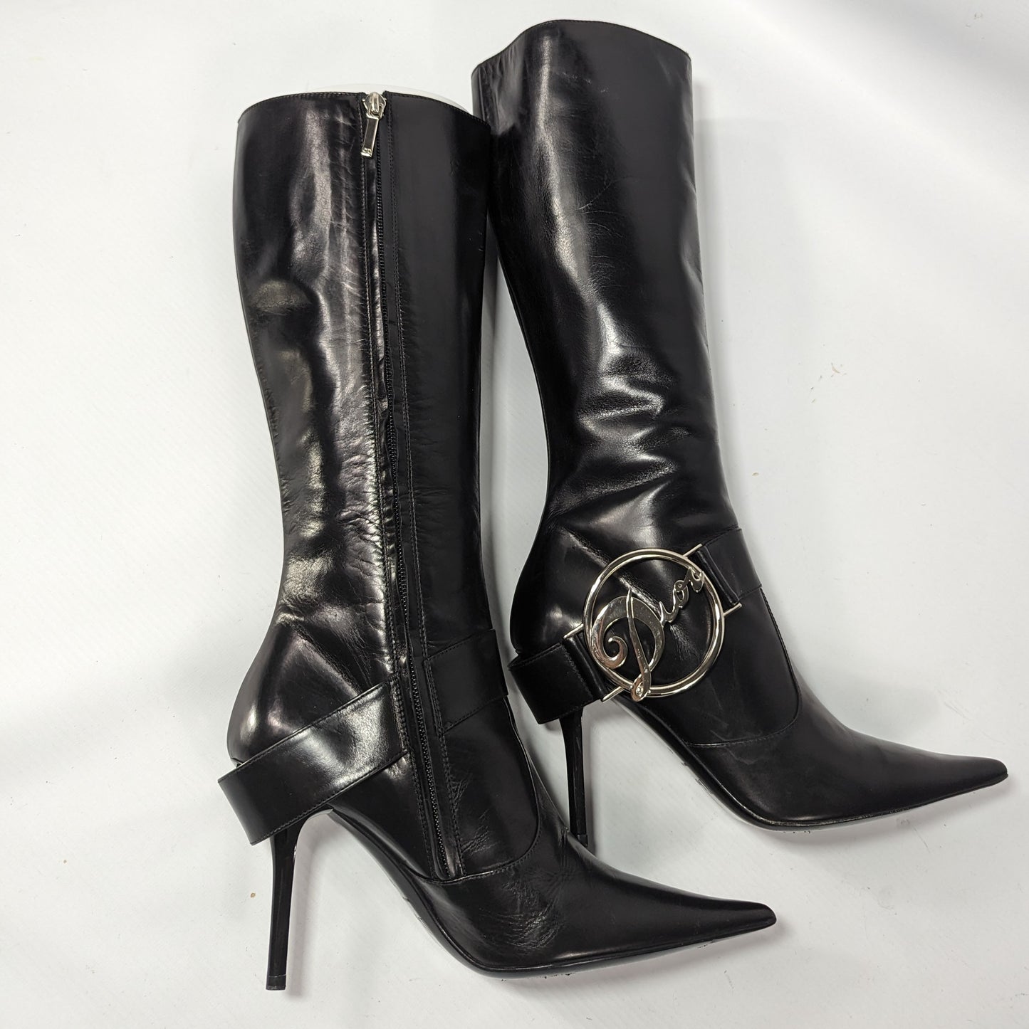 Boots adorned with a Dior buckle by Galliano - EU36|UK3|US5