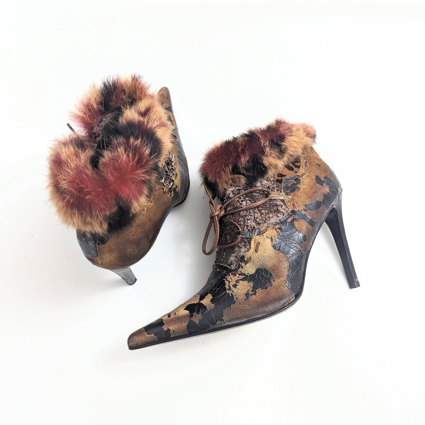 El Dantes cracked leather and fur ankle boots - EU39 | UK5.5 | US7.5