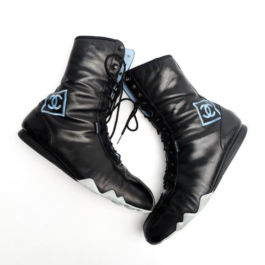 Chanel logo ankle boots - EU41|UK8|US10