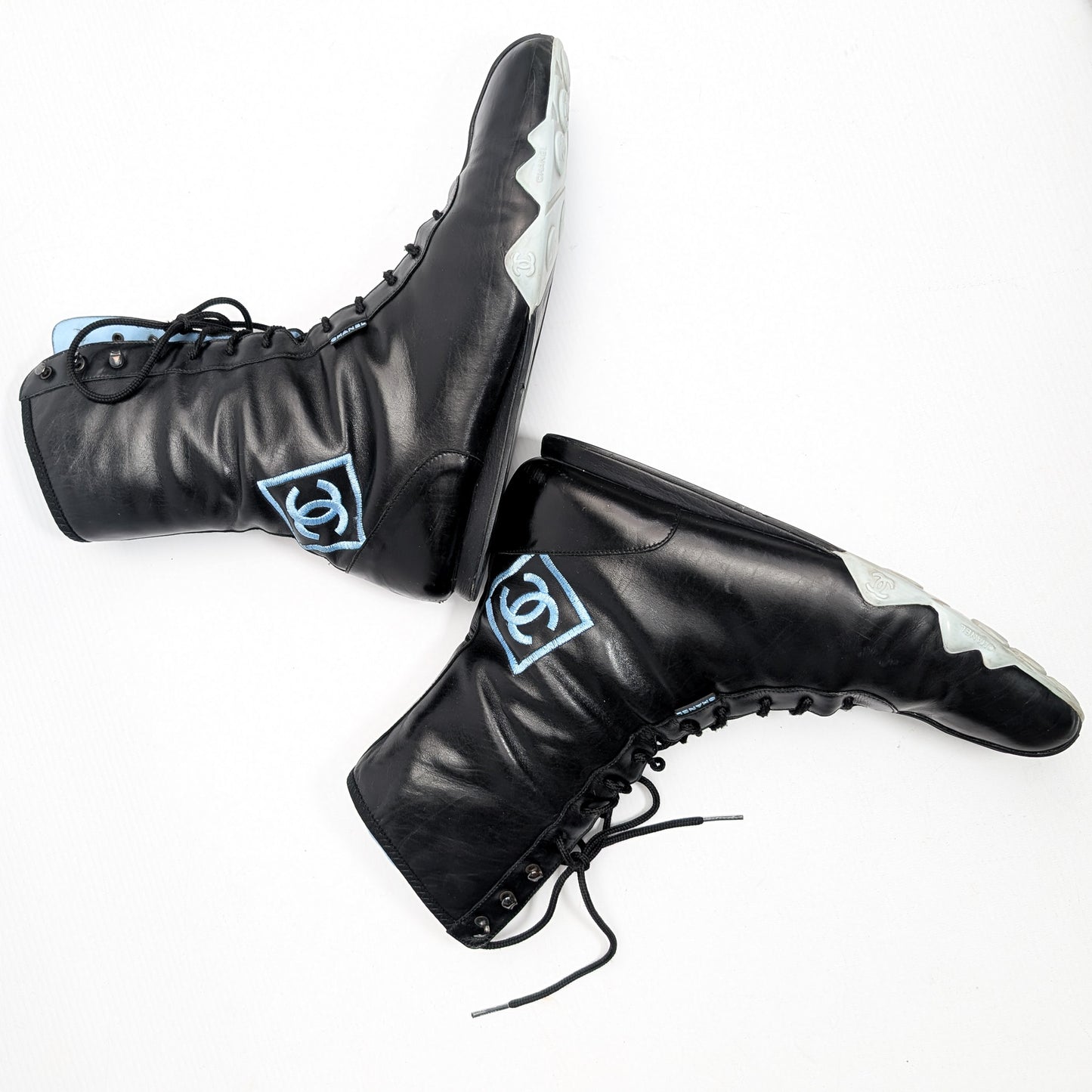 Chanel logo ankle boots - EU41|UK8|US10