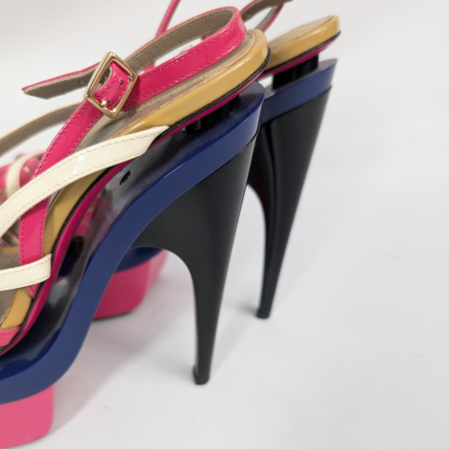 Versace S/S 2010 Sandals - EU37|4UK|6US